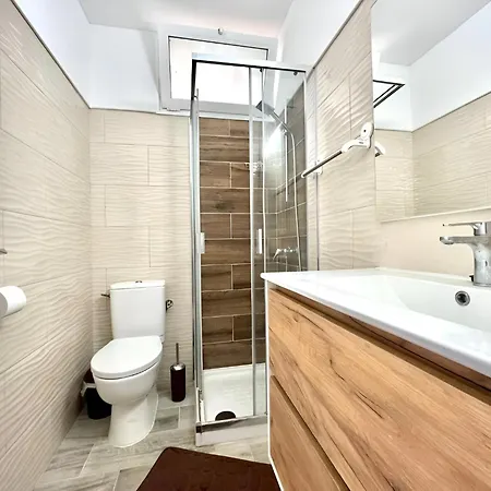 Relaxing Escape, Cozy Terrace Bravo's House