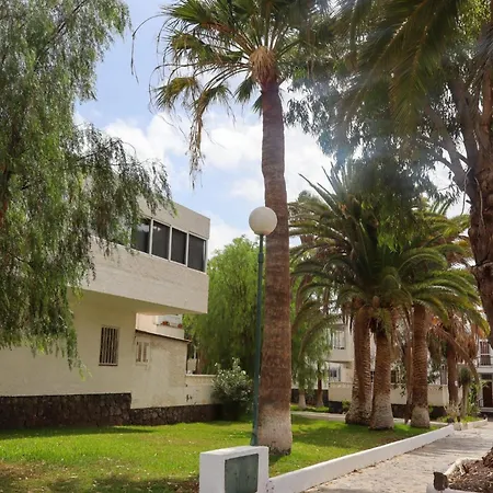 Relaxing Escape, Cozy Terrace Bravo's House *