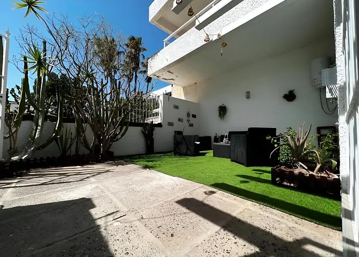 Διαμέρισμα Relaxing Escape, Cozy Terrace Bravo's House